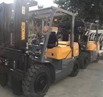China Customized 5 Ton Forklift Container Style Engine Isuzu ...