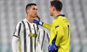 Wojciech szczęsny (born 18 april 1990) is a polish footballer who plays as a goalkeeper for italian club juventus, and the poland national team. Juve Szczesny Settimana Molto Triste Per Lo Scudetto Bisogna Vincerle Tutte Sul Futuro Di Cristiano Ronaldo Serie A Calciomercato Com