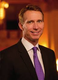 LOC_2018-19_8_Elektra_NO ADS_011819.indd