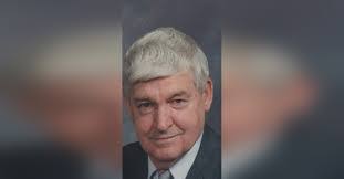 Edward Steed's Instagram, Twitter & Facebook