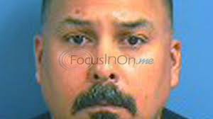 Informant posing as Klan hit man leads to Fla. prison guard bust