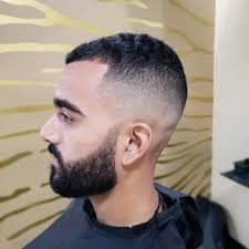 Medium length haircut for men with small face: 43 Short Hair Styles For Men Trending In 2021