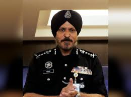 Dilabel 'hero' kerana berani, siapa sebenarnya datuk seri amar singh ishar singh? Dpm S Son In Law Death Cops Take Statements From Dental Clinic Staff