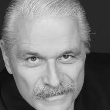 One of the classic Poobah portrayers is along with