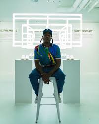 Adidas Ouvre Un Espace De 3000m A Paris Pour Des Artistes Emergents Et Pour Le Grand Public Un Evenement Carte Blanche Accompagn Retail Design Premie Style