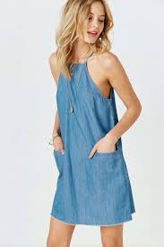 Kot Elbise Modelleri Askili Kisa Onden Buyuk Cepli Denim Fashion Kot Elbiseler Elbise Modelleri