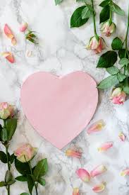 Valentine S Day Wallpapers For Your Home Screen Aesthetic Popsugar Tech > minimal design and smooth affects. home screen aesthetic