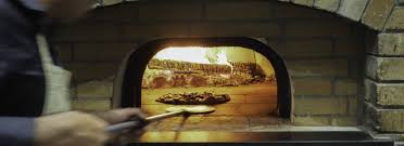I move my pro around on a stainless steel catering trolley. Professional Pizza Oven Wood Fire Fixed Base Direct Heating Le Panyol