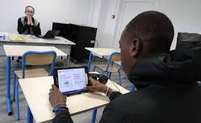 Dans L Indre La Poste Fait Passer Le Code Moto