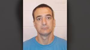 Shawn Desrosiers's Instagram, Twitter & Facebook