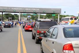 Esta semana aplicará el plan de movilidad hoy no circula en quito con restricción al último número de la placa. Restriccion Vehicular Por Placas En Las Vias Nacionales Entre El 1 Y El 4 De Abril Una De Las Medidas Tomadas Por El Coe Nacional Ecuador Noticias El Universo