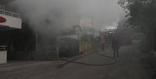 1 day ago · mersin'in mut ilçesinde yangın çıkan 2 katlı müstakil evde hasar oluştu. Mut Ta Yangin Korku Ve Panik Yaratti