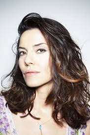 Sono terminate a roma le riprese di morrison, opera diretta da federico zampaglione e tratta dal suo romanzo dove tutto è a metà.una storia di vita, amicizia e speranza, che mette a confronto due vite diverse ma legate dalla grande passione per la musica: Giglia Marra Io E Claudia Gerini Siamo Amiche Alla Bambina Sua E Di Federico Voglio Molto Bene Corriere It