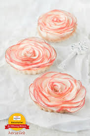 Dieser kuchen ist einfach wunderschön! Rezept Fur Apfelrosen Tartelettes Mit Marzipan