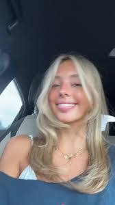 Addie Andrew's Instagram, Twitter & Facebook