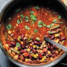 Jessie James Decker Shares Her Go To Cooking Music And A 10 Can Chili Recipe Perfect For Fall Gma