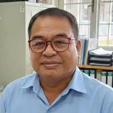 Every year, education gets the lion's share of the budget (now reaching 1  trillion pesos). But proficiency by G12 can be as low as 0.47%. Extremely  inefficient use of resources!