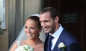 Ci vogliono pene più severe per chi trasgredisce!! Giorgio Chiellini Puts Biting Scandal Behind Him By Getting Married In Italy Daily Mail Online