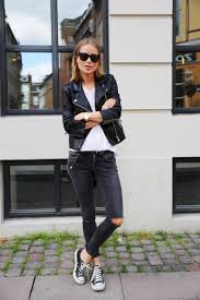 49 All Black Outfit Ideas With Leather Jacket For You To Look Awesome Glitterous Net Efterarsoutfits Laederjakke Toj