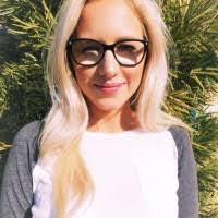 Alexandra Schaefer's Instagram, Twitter & Facebook