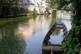 Antiquaires l isle sur la sorgue brocante. L Isle Sur La Sorgue Venise Du Comtat Foires A La Brocante Photos Horizon Provence