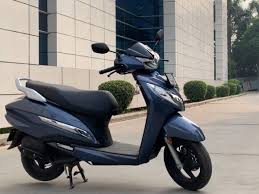 It comes with a new price tag of rs 74,490 honda activa 125 has undergone both cosmetic and mechanical changes. Honda Activa Bs Vi Review Honda Activa 125 Bs Vi Review Honda Shows The Way Brings In Cleaner And Better Upgrade Times Of India