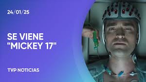 Mickey 17: la nueva película del director de ‘Parásitos’ con Robert  Pattinson lanza un adelanto