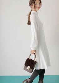 毎日コーデ 白ワンピであざと可愛くキメる いまどきシルエットの鉄板モテコーデ by noela ファッションアイデア ワンピ ファッション