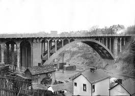 The city of pittsburgh is located in the us state of pennsylvania, and it has the highest number of bridges of any city in the world. Pittsburgh History Landmarks Foundationconcrete Bridges Of The Steel City Pittsburgh History Landmarks Foundation