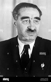 Dov hi-res stock photography and images