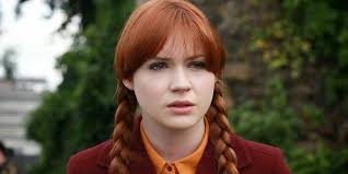 Karen gillan later moved to london, at eighteen years old, to examine show at the renowned italia karen gillan would later fill the role of 1960s british supermodel jean shrimpton in the bbc film we'll. Karen Gillan 7 Fascinating Facts About The Marvel And Doctor Who Star Cinemablend