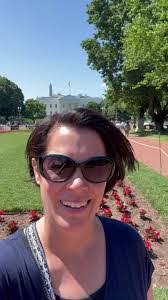 Amanda Shriver's Instagram, Twitter & Facebook