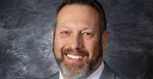 Hess formally sworn in as Coconino County District 3 Supervisor