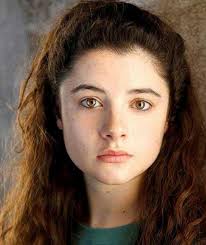 Naomi Morris's Instagram, Twitter & Facebook