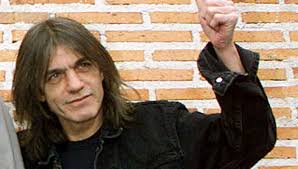 Muere el guitarrista y cofundador de AC/DC, Malcolm Young a los 64 años