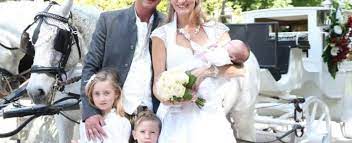 We did not find results for: Bayerische Hochzeiten Real Wedding Fotostrecken