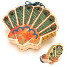 You might think i am crazy, but i have been collecting faux clam shell ideas for months! Clam Shell 3d Gift Box Paper Box Ideas Clam Shell Paper Craft Tutorials