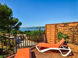 Un camping et autres lieux d'accueil en france ne sont donc pas autorisés à vous demander la présentation d'un pass sanitaire pour un. Tt9yy1vzzc0oym