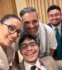 Jeannette Rentas's Instagram, Twitter & Facebook