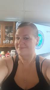 Elsie Freitas's Instagram, Twitter & Facebook