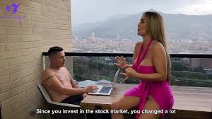 kourtney love follando en un balcon - XNXX.COM