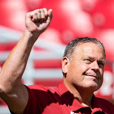 For Once, The Pigskin gods Are On The Hogs Side When It Comes To  Officiating