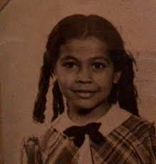Does anyone recognize students in this 1910s school photo?