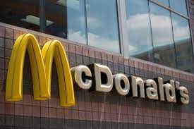 This is the equivalent of $1,861/week or $8,065/month. How Mcdonald S Makes Money Franchising Fast Food