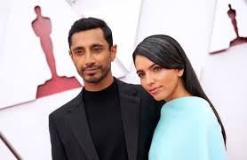 Родился 1 декабря 1982 года. Riz Ahmed And Fatima Farheen Mirza Attend The Oscars