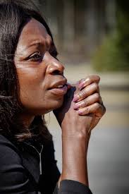 Download and listen online nyamko sabuni by slöa knivar. Nyamko Sabuni Jag Ar Garanten For Att L Inte Aker Ur Riksdagen Dn Se