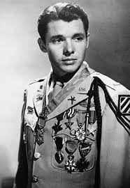 Audie L Murphy Most Decorated American Soldier Ever He Held Off An Entire Company Of Germans By Himself For An Hour In World War 2 History American Heroes War