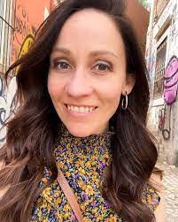 Amanda Weik's Instagram, Twitter & Facebook