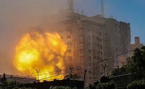 Al jazeera broadcasted live the phone call (on speaker) between israel intelligence officer and abu husam it is not the first time israel has targeted the gaza buildings housing various media outlets. Vp9k8yyolx5o2m