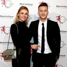 News zu den jungs von bvb! Marco Reus Scarlett Gartmann Das Ist Ihre Liebesgeschichte Gala De
